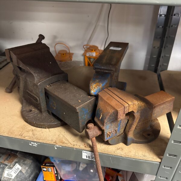 Vintage Record bench vices and anvil lot for metalworking.