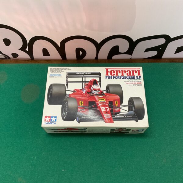 Vintage Tamiya Ferrari F189 model kit for Formula 1 enthusiasts.