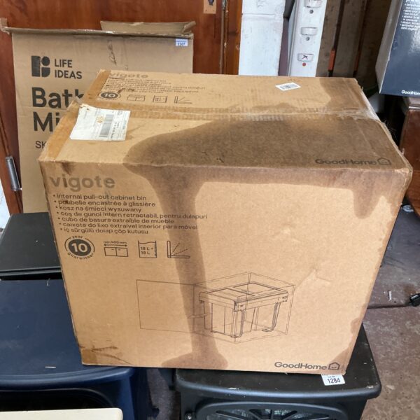 Vigote internal cabinet bin packaging, kitchen storage solution.