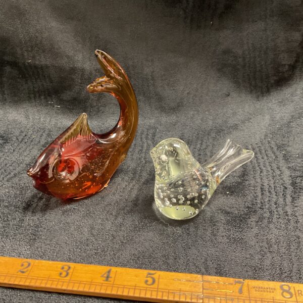 Vintage bullicante glass figurines, amber fish and clear bird.