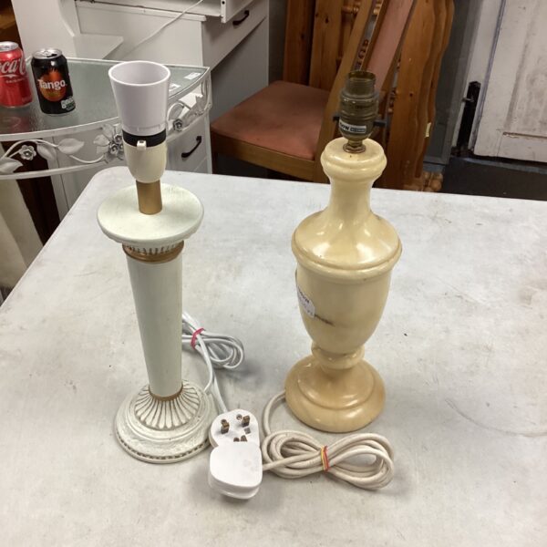 Vintage ceramic table lamp with cream glaze and fluted column.