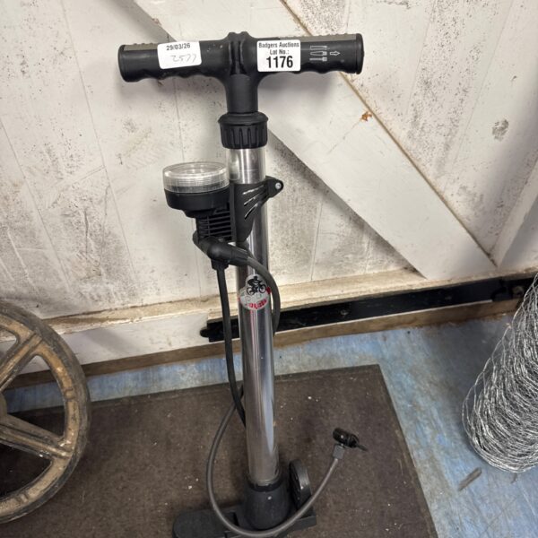 Vintage Pro cycle stirrup tyre pump for bicycles.