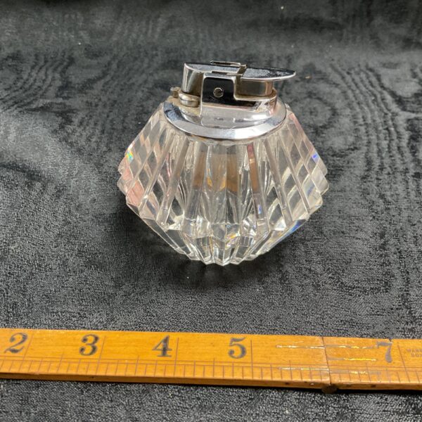 Vintage Ronson table lighter with beautiful cut glass design.
