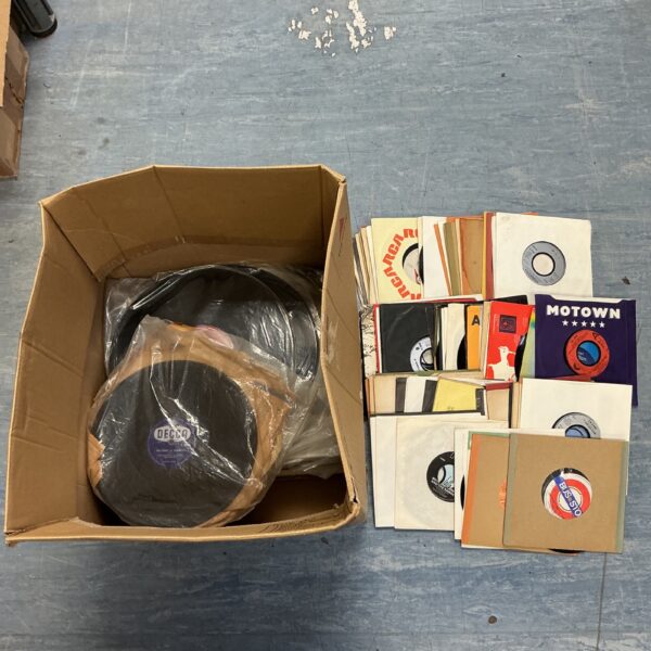 Vintage vinyl record collection lot with Frank Sinatra records.