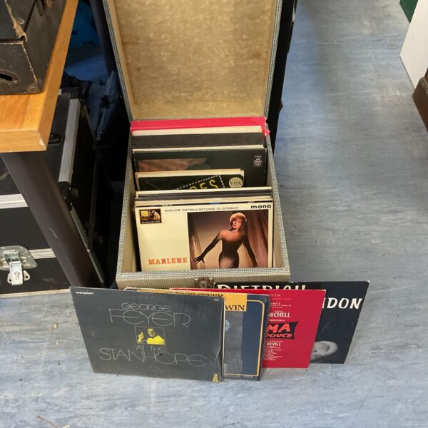 Mixed genre vinyl record lot with various album covers.