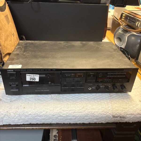 Vintage Yamaha KX-400 stereo cassette deck, front view.