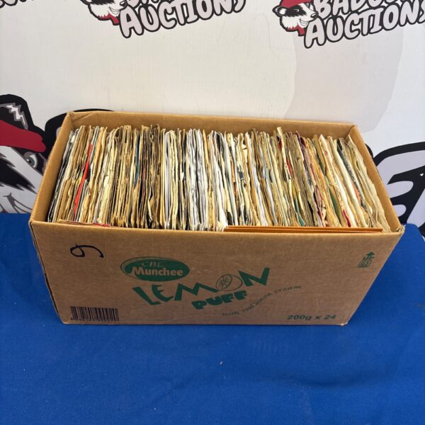 Large collection of 1960s vinyl singles, including rock and roll and Motown.