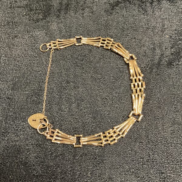Vintage 9ct gold gate bracelet with padlock clasp