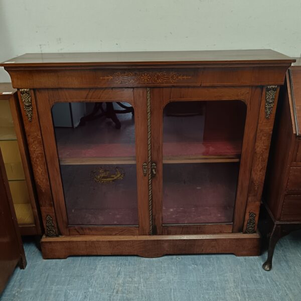 Mahogany inlaid glass fronted display cabinet with velvet lined shelves