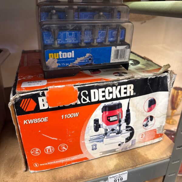 Black & Decker KW850E router with Nutool attachments set.