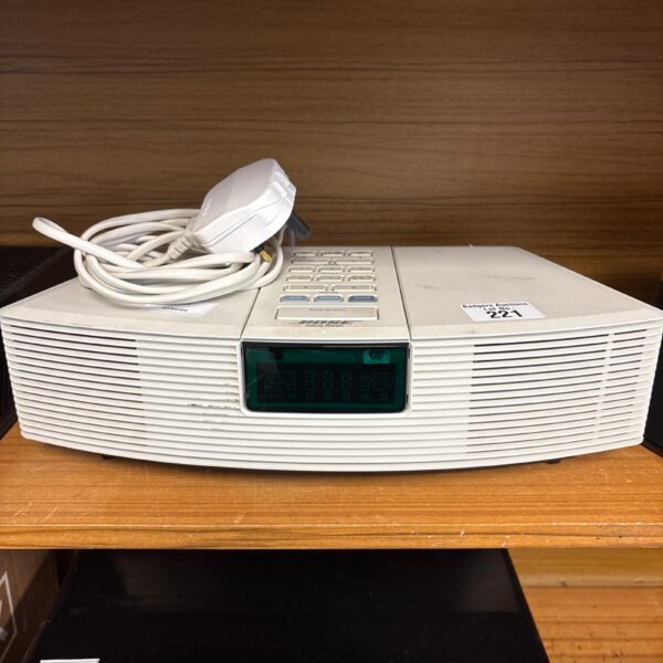 Vintage Bose Wave Radio AWR1W2 tabletop radio in used condition.