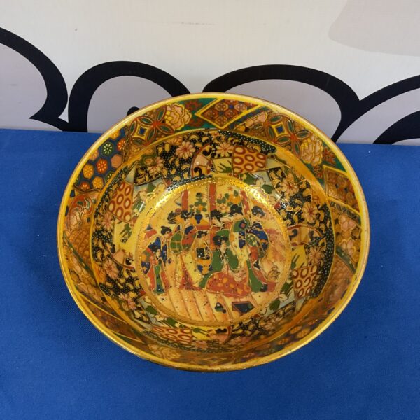 Vibrant Chinese porcelain bowl with polychrome enamel decoration.