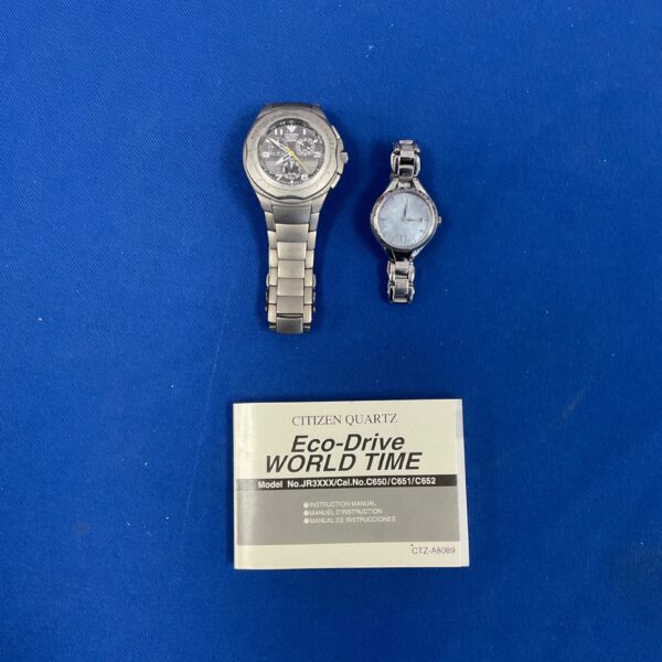 Pair of Citizen wristwatches, one gents and one ladies.