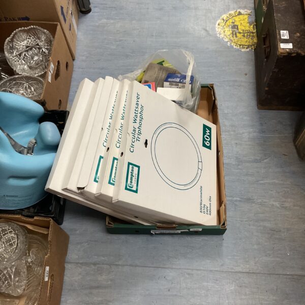 Box of Crompton Circular Wattsaver Triphosphor lamps and light bulbs.