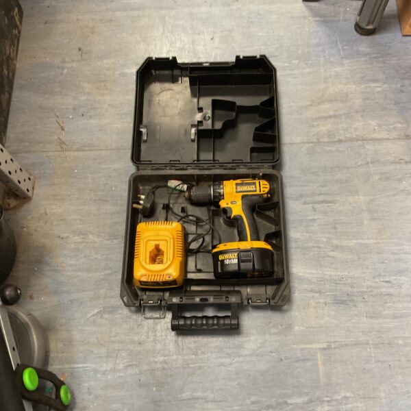 Dewalt DC720 18V cordless drill in open case.