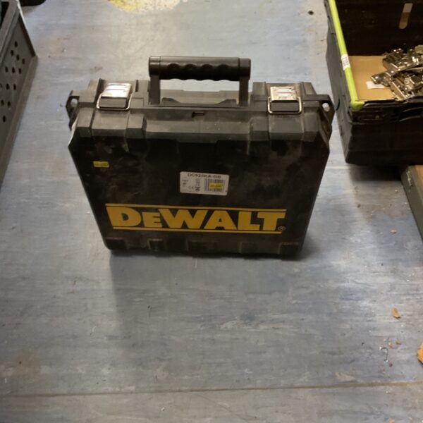 Durable Dewalt kitbox for tool storage and organisation.