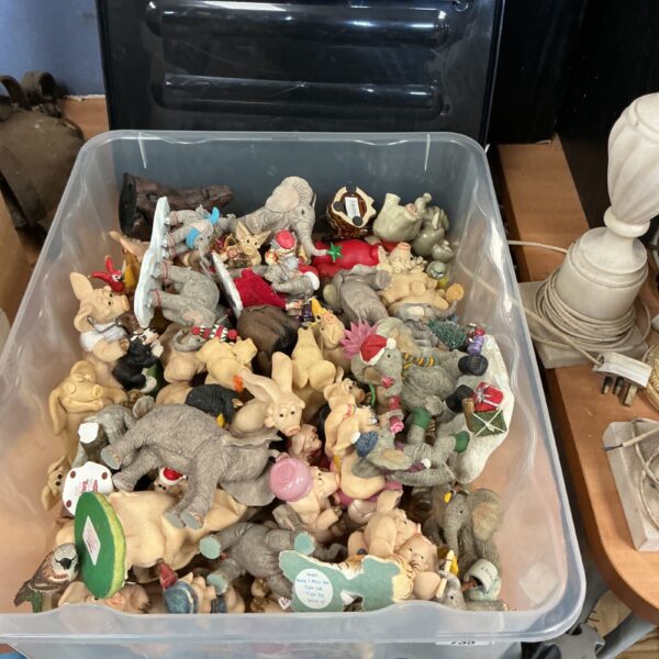 Large lot of elephant and pig ornaments, collectible animal figurines.