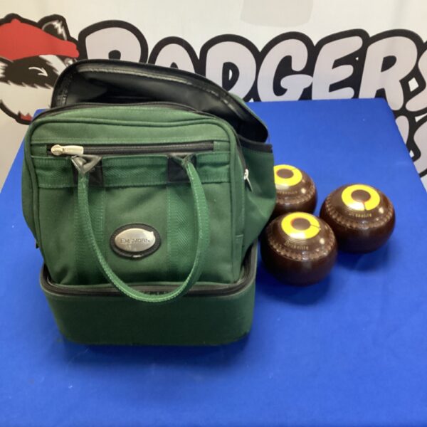 Green Emsmorn bowls bag containing three Drakelite bowls.