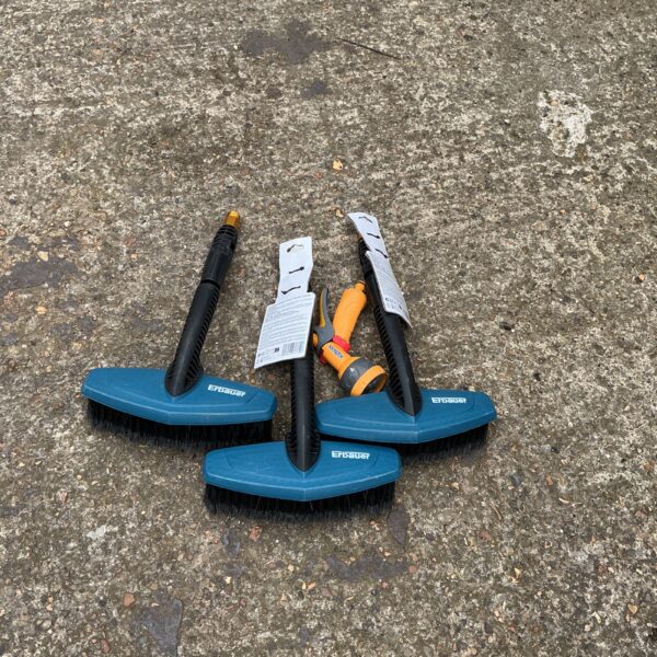 Lot of three Erbauer hosepipe brush heads for garden cleaning.
