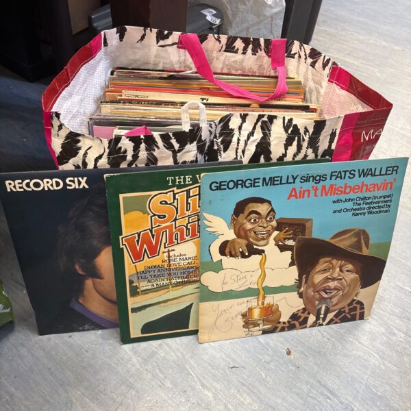 George Melly Ain't Misbehavin' vinyl record cover illustration.