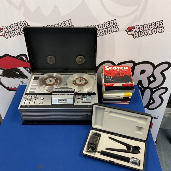 Vintage Grundig TK 121 reel to reel tape recorder with microphone.