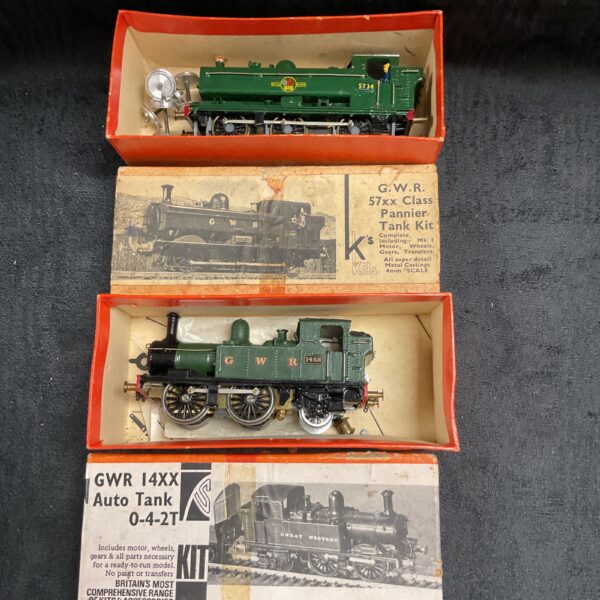 Vintage GWR OO gauge model railway kits in original boxes.