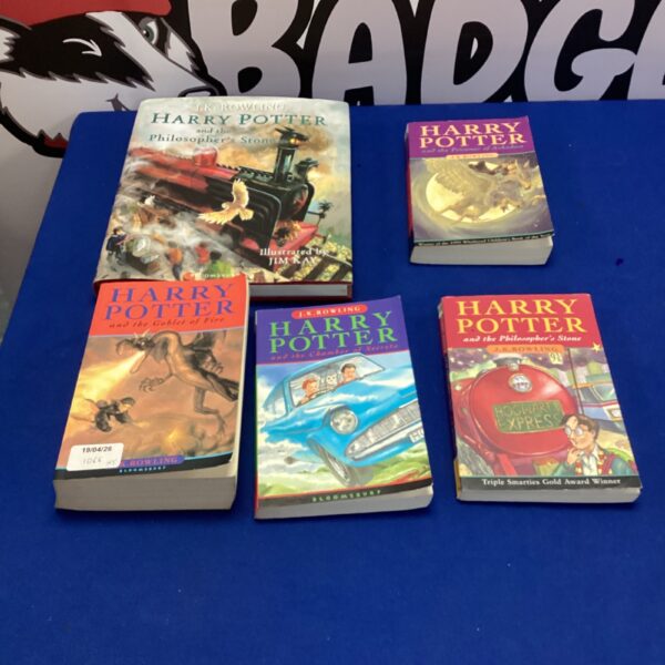 Cover of the illustrated Harry Potter and the Philosopher's Stone book.