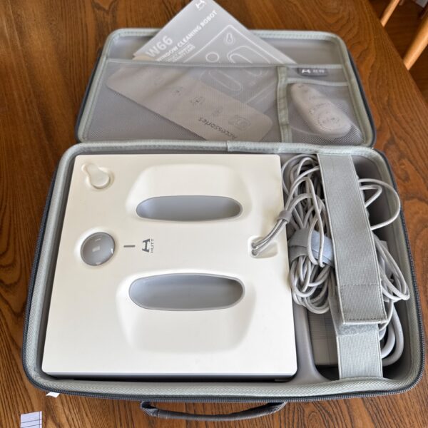 Hutt window cleaning robot in its carrying case, untested.