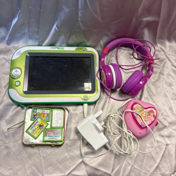Leapfrog Leappad Ultra tablet with games and headphones.