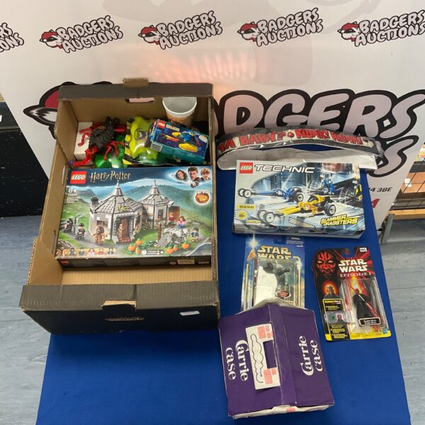 Mixed Lego lot including Star Wars and Harry Potter sets.