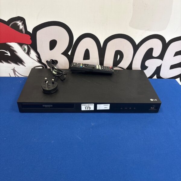 LG ubk90 4K UHD Blu-ray player with remote control.