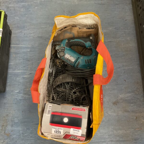 Vintage Makita 6842 Autofeed Screwdriver with Powerbank