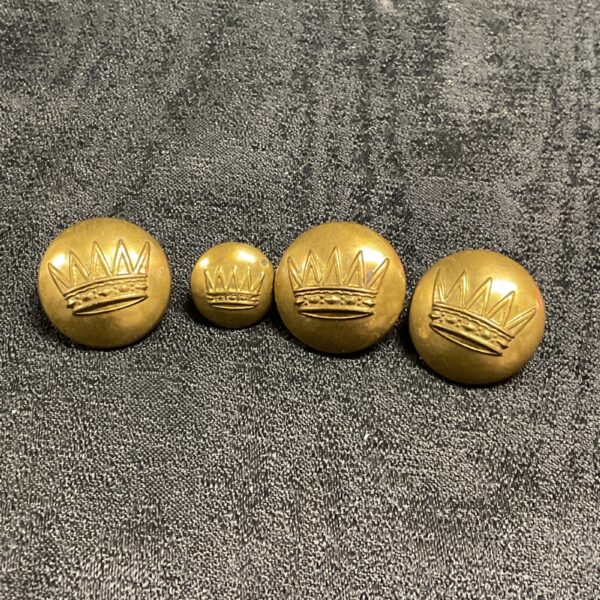 Set of four vintage Malay Regiment buttons by Gaunt.