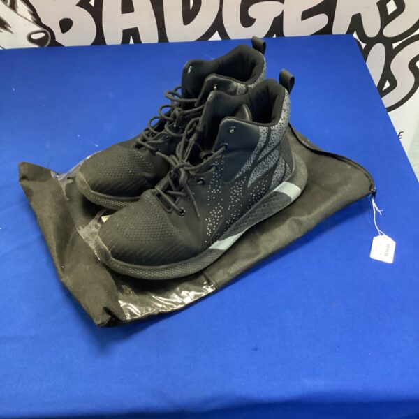 Black and grey men's Rona shoes, size 12 athletic trainers.