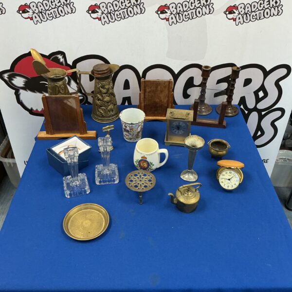 Vintage mixed lot of collectibles including copper jugs and porcelain.