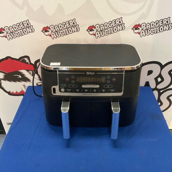 Black Ninja Dual Zone Air Fryer DF351 kitchen appliance.