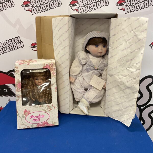 Vintage porcelain doll pair, Hamilton Heritage and Emma dolls.