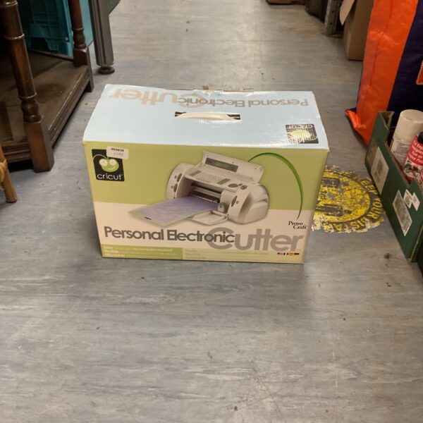 Vintage Provo Craft Circut personal electronic cutter for crafting.