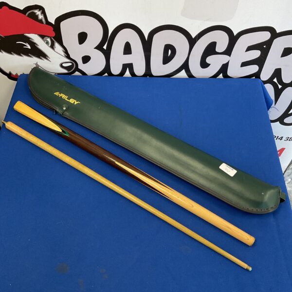 Riley two-piece snooker cue in protective case.