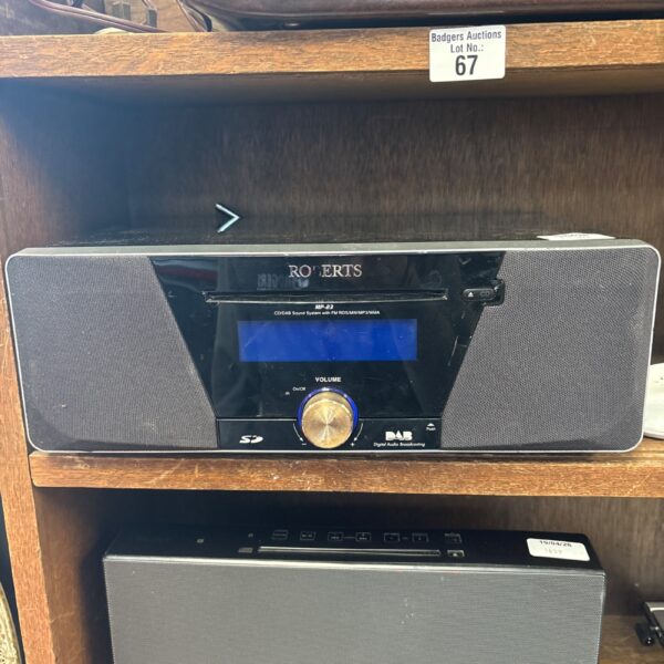 Robert’s MP Sound System vintage DAB radio unit.