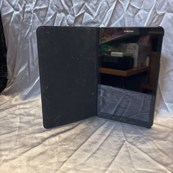 Used Samsung Tab E tablet SM-T561 for sale.