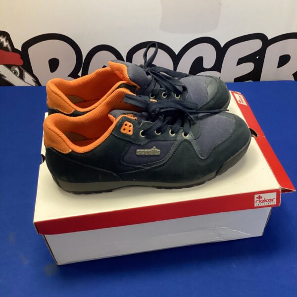 Scrufs size 11 work trainers with steel toe cap.