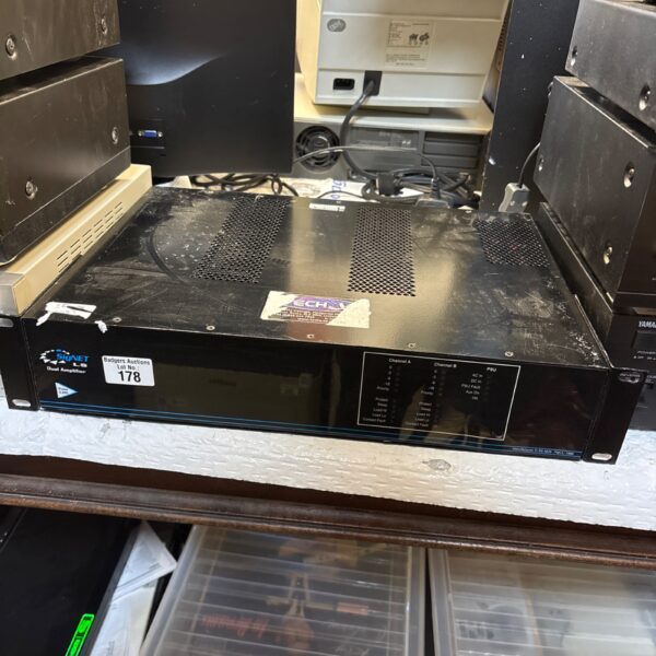 Front view of vintage Signet LS dual channel rackmount amplifier.