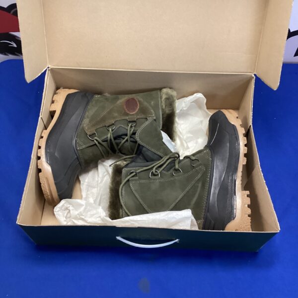 New Skee-Tex field boots size 39/40 in original box.