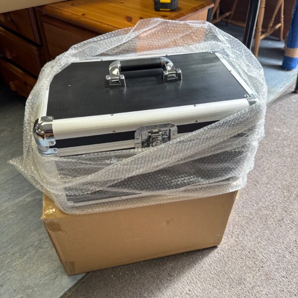 New small flight case in original packaging, ideal for equipment.