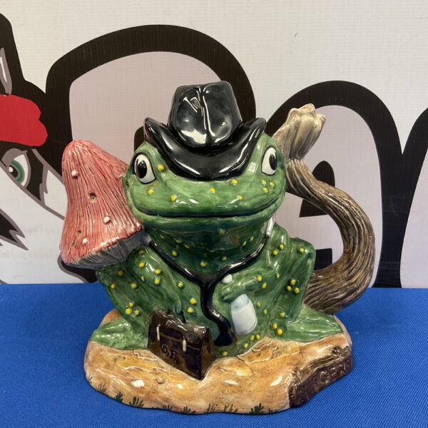 Vintage Staffordshire toad teapot with mushroom base.