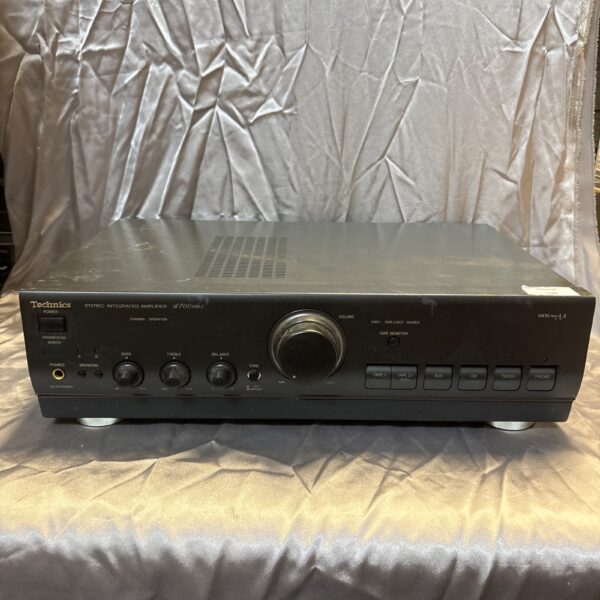 Vintage Technics A700MK3 stereo amplifier front view.