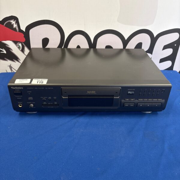 Silver Technics SL-PS670A CD player, vintage audio equipment.