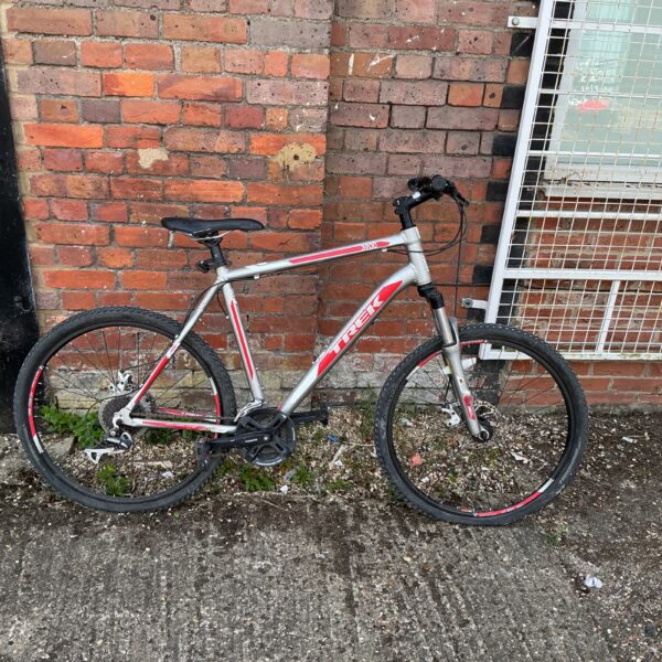 Used Trek 3900 mountain bike in good condition.