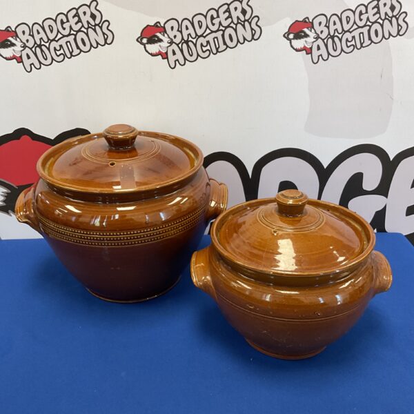 Vintage marmite casserole dish with salt glaze.